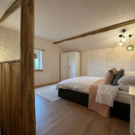 Domaine Belotterie, Rural French Retreat, Sleeps 15 Plus, Pool & Orchard Holiday home Chateau-Garnier