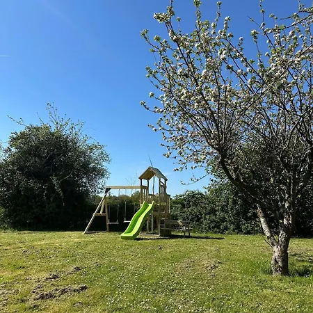 Domaine Belotterie, Rural French Retreat, Sleeps 15 Plus, Pool & Orchard Holiday home *