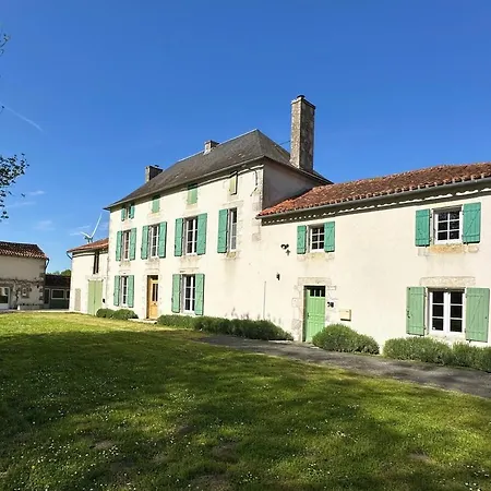 Domaine Belotterie, Rural French Retreat, Sleeps 15 Plus, Pool & Orchard