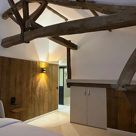 Domaine Belotterie, Rural French Retreat, Sleeps 15 Plus, Pool & Orchard Holiday home