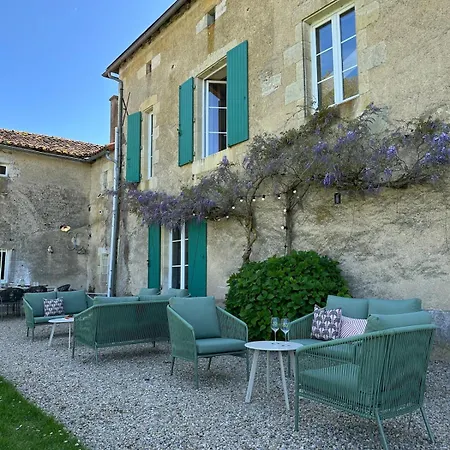 Domaine Belotterie, Rural French Retreat, Sleeps 15 Plus, Pool & Orchard *